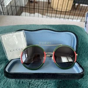 Gucci Round Sunglasses
